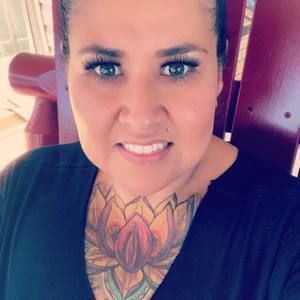 Meet your Posher, Angela